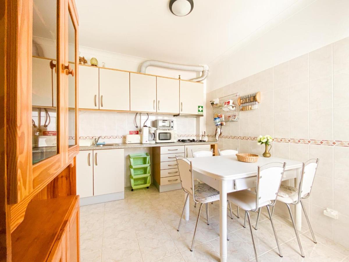 Casa Elza - Apartamento calmo com terraço Espiche Exterior foto
