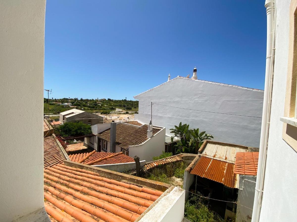 Casa Elza - Apartamento calmo com terraço Espiche Exterior foto