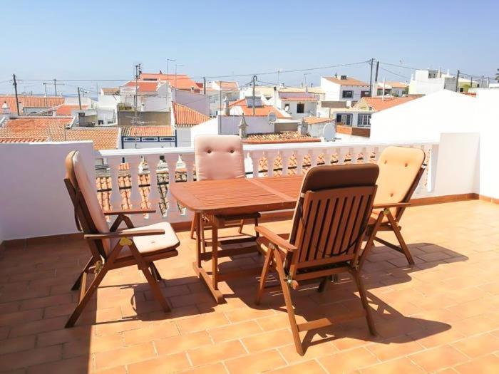 Casa Elza - Apartamento calmo com terraço Espiche Exterior foto
