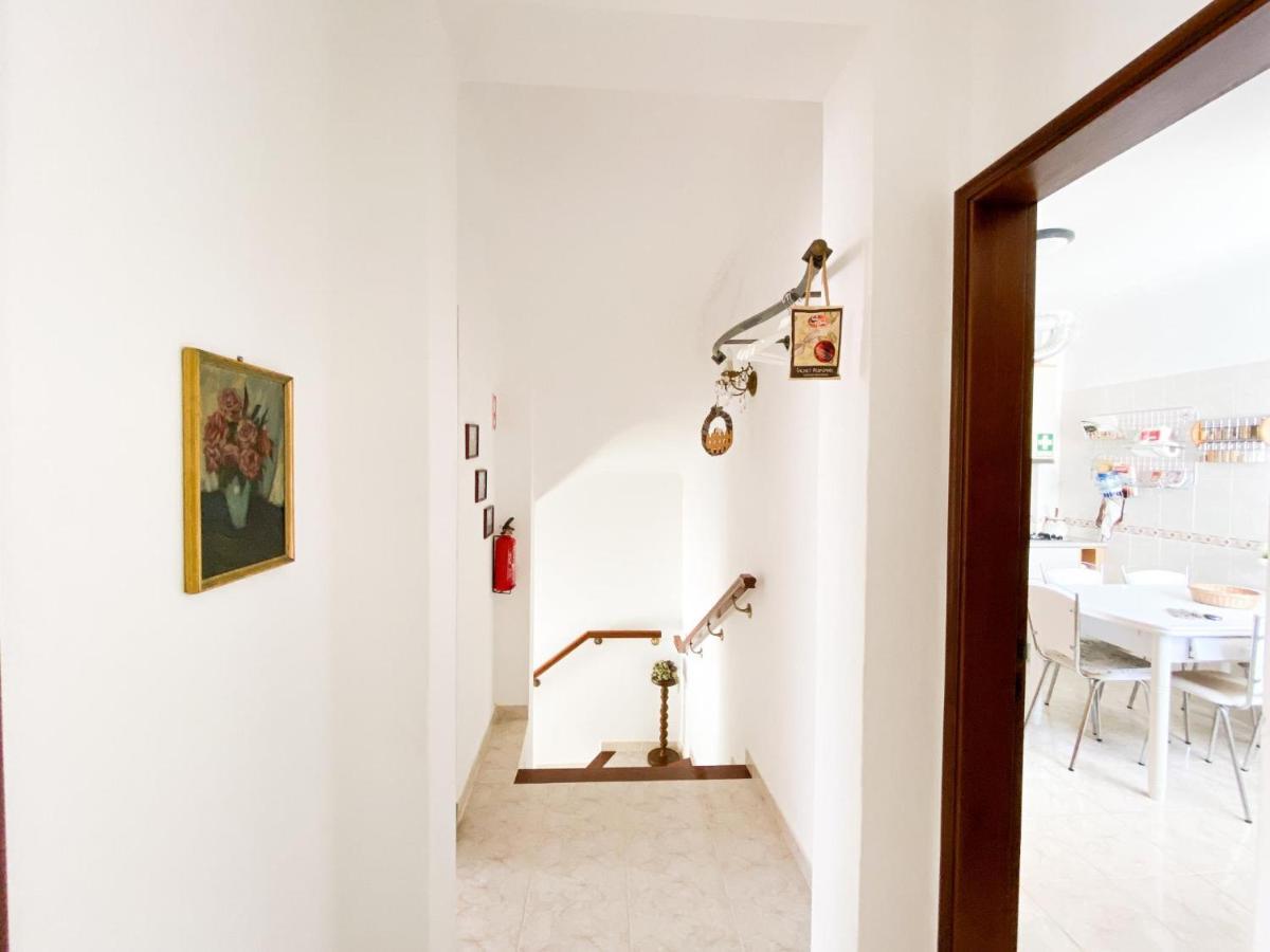 Casa Elza - Apartamento calmo com terraço Espiche Exterior foto