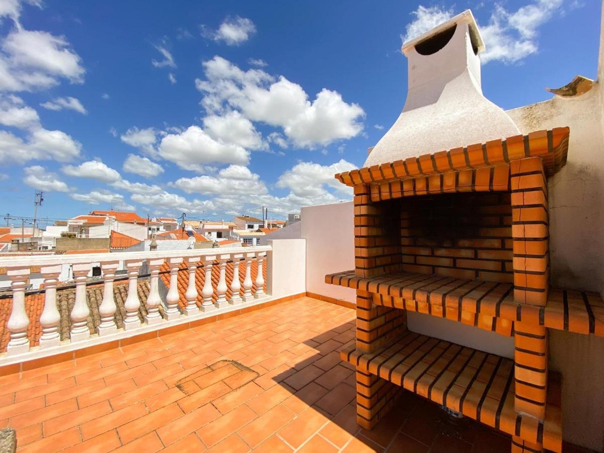 Casa Elza - Apartamento calmo com terraço Espiche Exterior foto