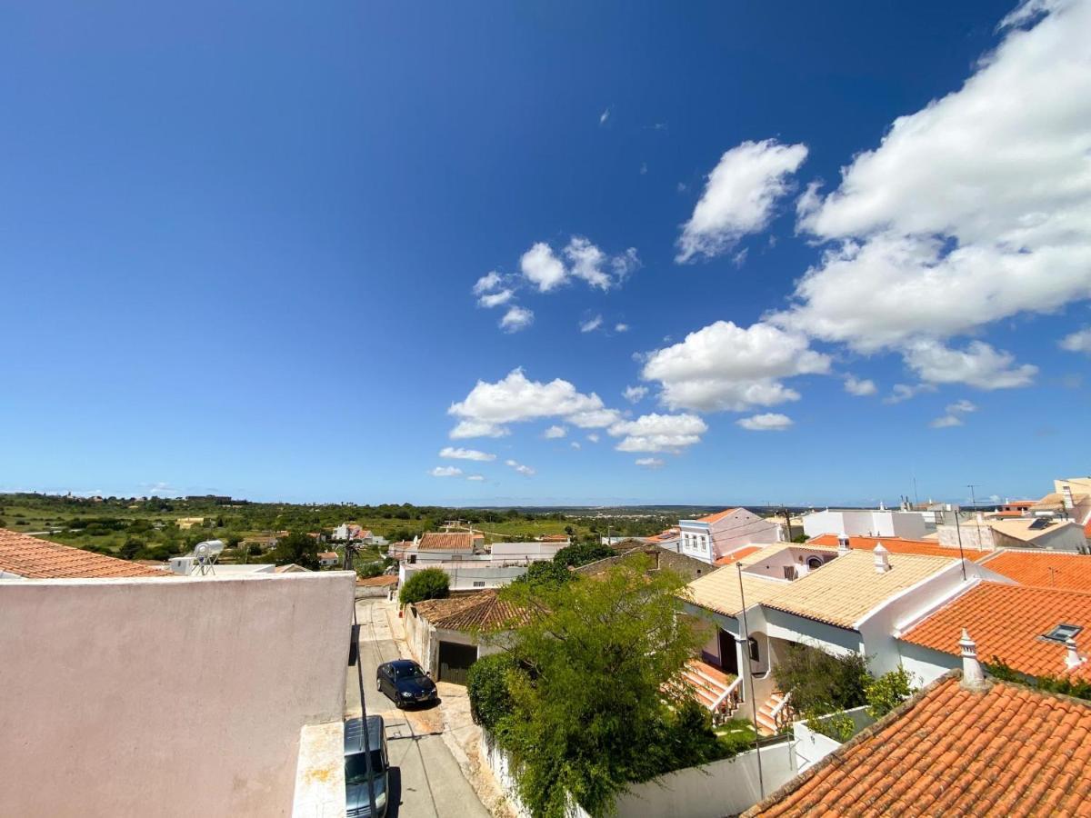 Casa Elza - Apartamento calmo com terraço Espiche Exterior foto
